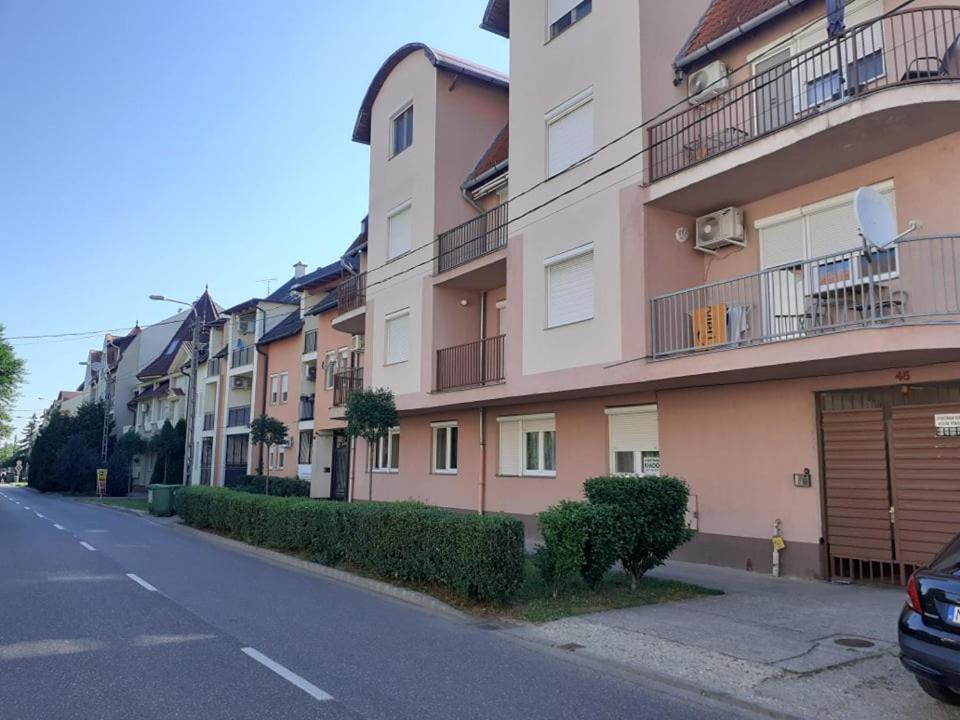 Tukán Apartman Hajdúszoboszló Exterior foto