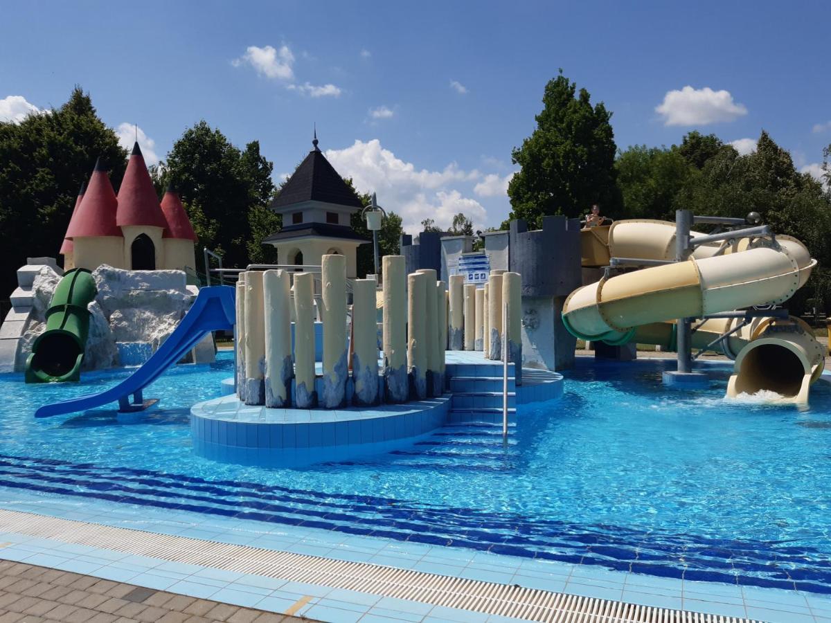 Tukán Apartman Hajdúszoboszló Exterior foto